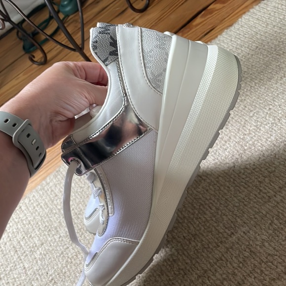 Brand new without box - Picture 9 of 9